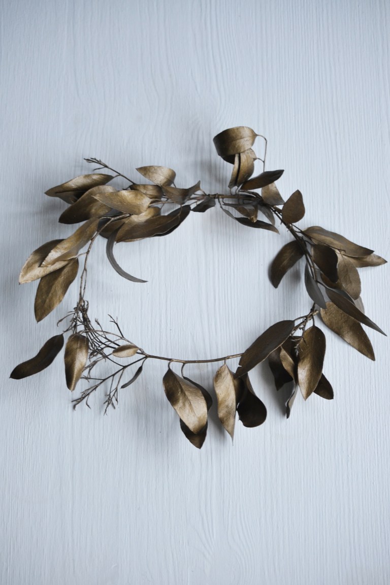 PetitSourireWreathGold3