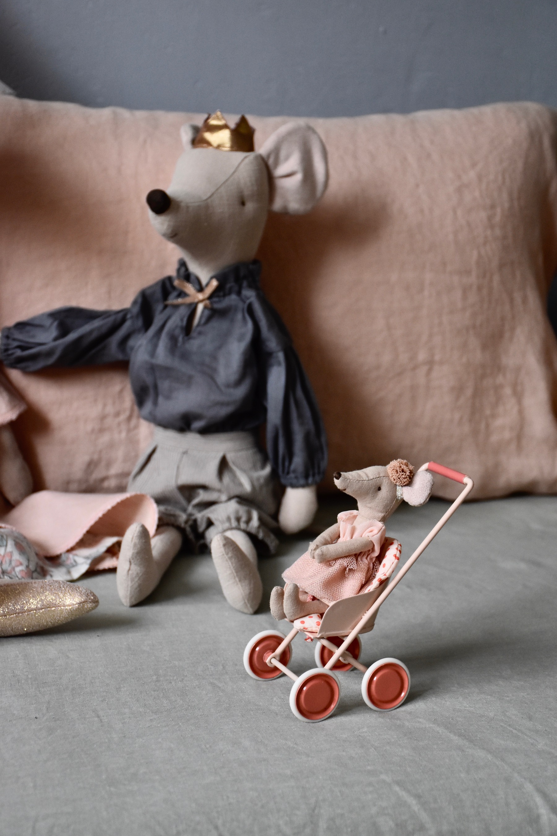 PetitsouriredesignPortraitMaileg3