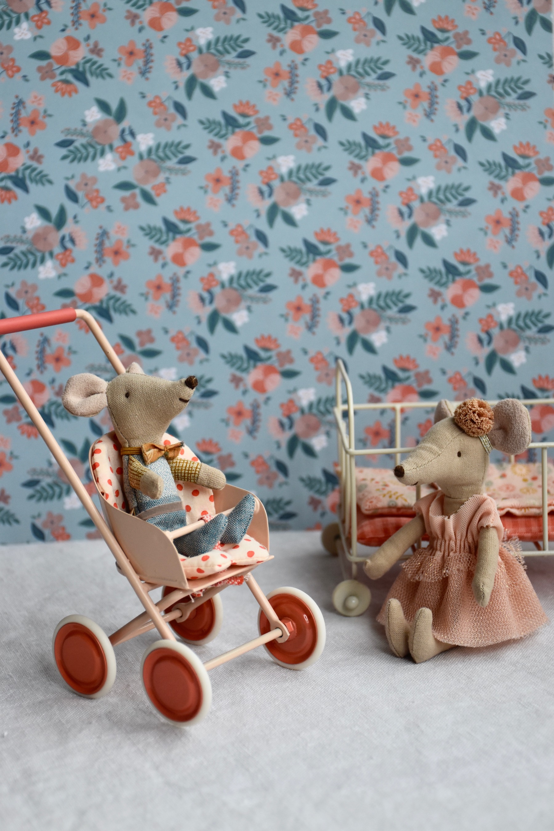 PetitsouriredesignPortraitMaileg9